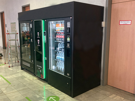 Automatenverkleidung Aus Holz, Metall oder Kunststoff integriert und freistehend