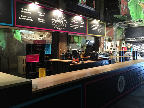 Messestand Loung mit Upcycling Paletten,beln