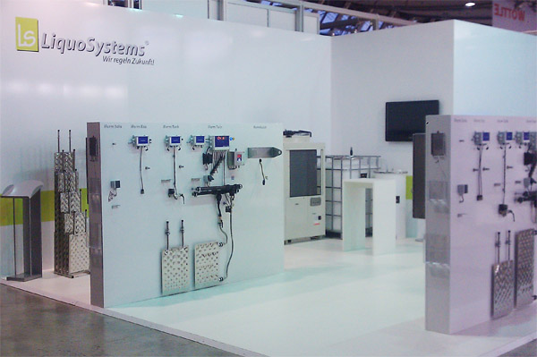 Messestand Displays fr LCD-Fernseher, Produktprsenter, Kabine, Regale, Brckentische, Stellwnde, Bodenbelge